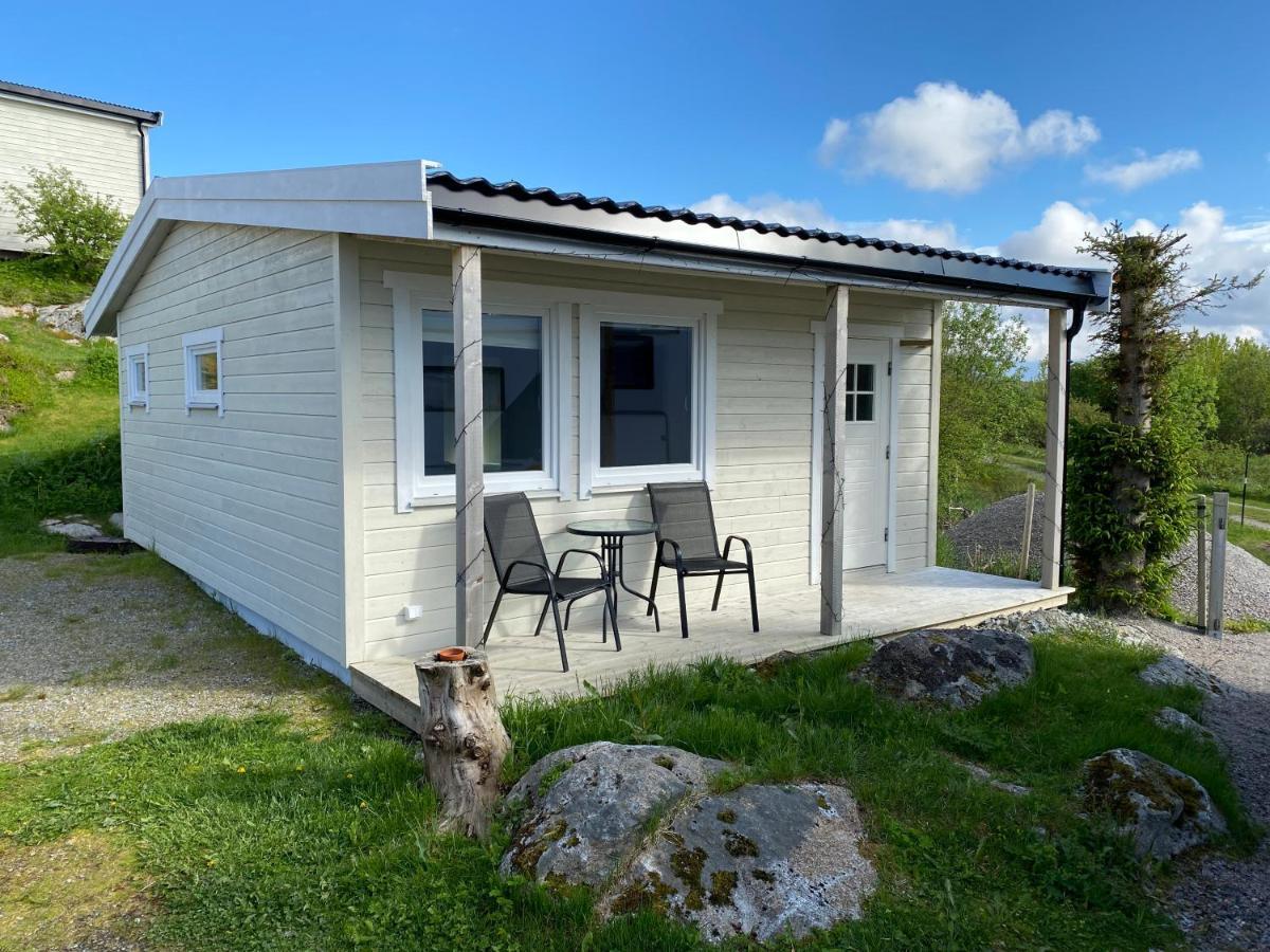 Med Sjoutsikt Holiday home *